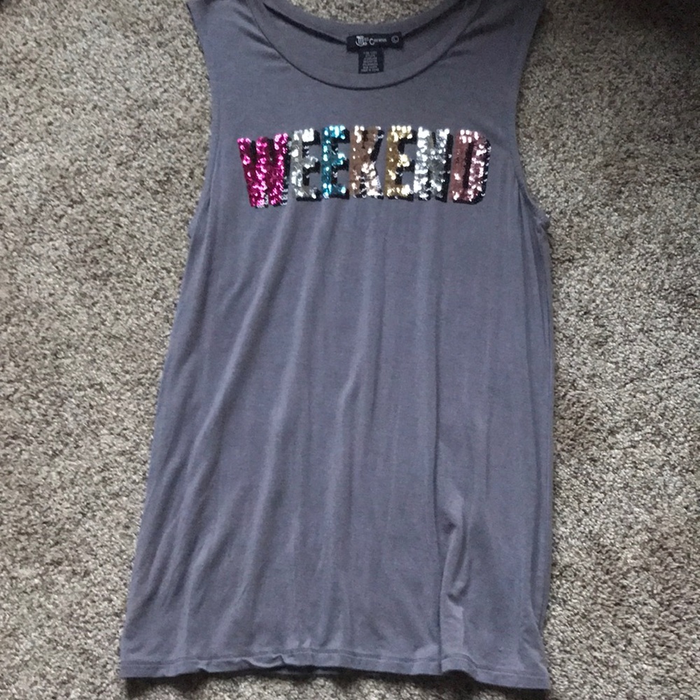 Gray shirt